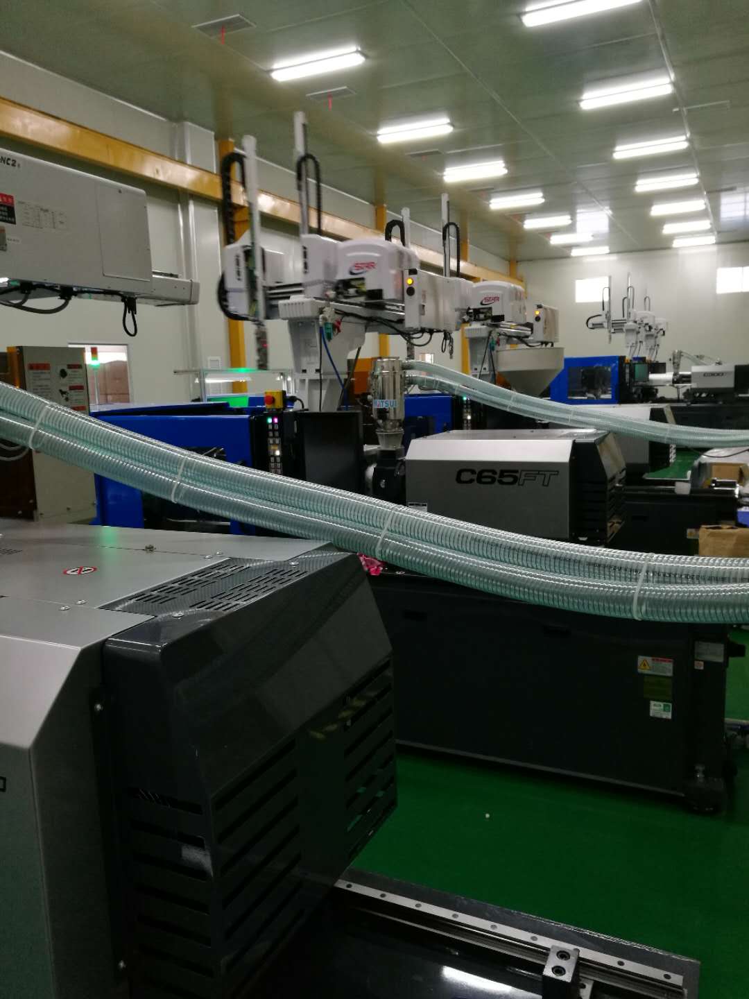 機(jī)臺(tái)圖片2.jpg 機(jī)臺(tái)圖片2.jpg